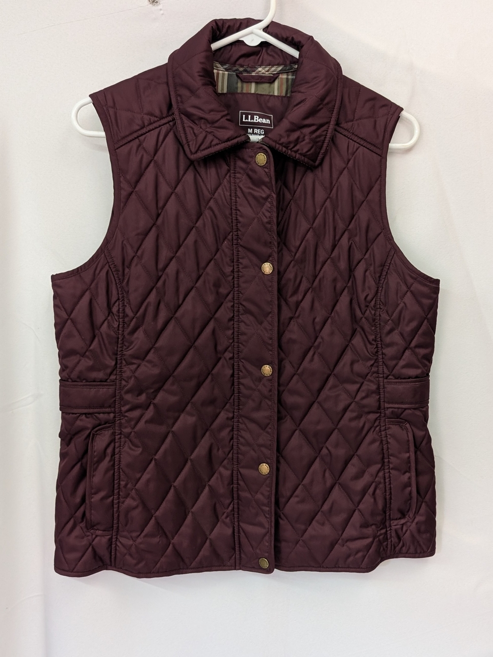 L.L.Bean Quilted Snap Button Vest Women's Size Medium Regular Beryy Purple